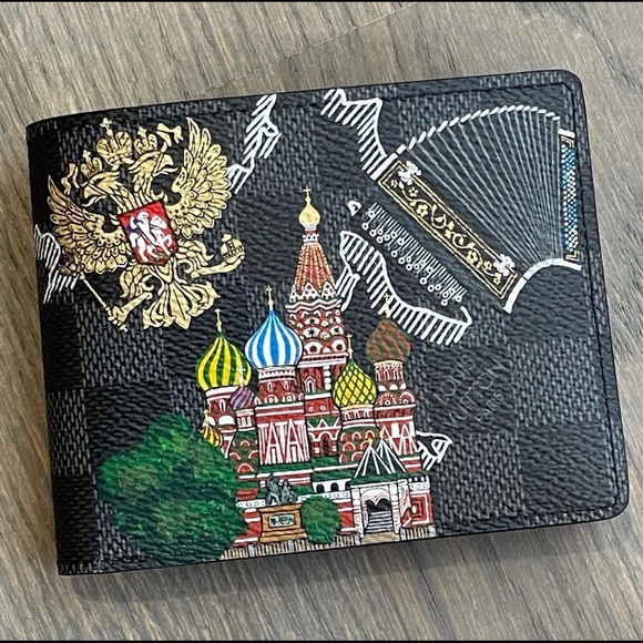 Follow me on Instagram @lvoechic - Picture 3 of 16